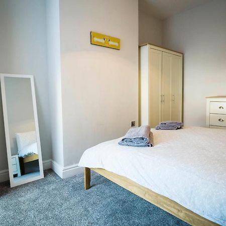 Spacious, Modern 4 Bed House Close To City Centre Chester Exteriör bild
