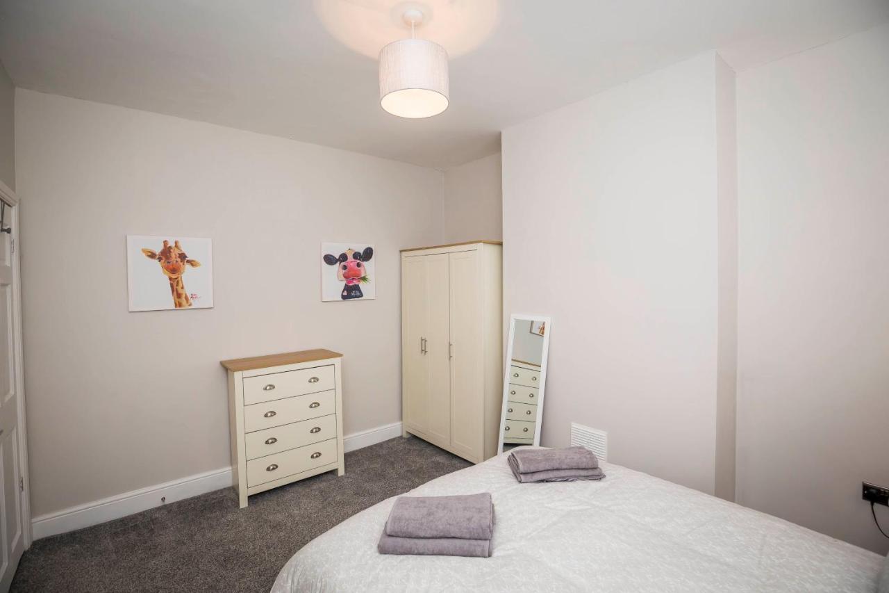 Spacious, Modern 4 Bed House Close To City Centre Chester Exteriör bild