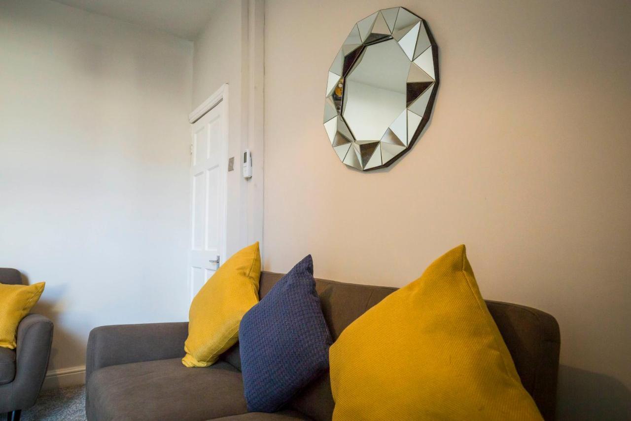 Spacious, Modern 4 Bed House Close To City Centre Chester Exteriör bild